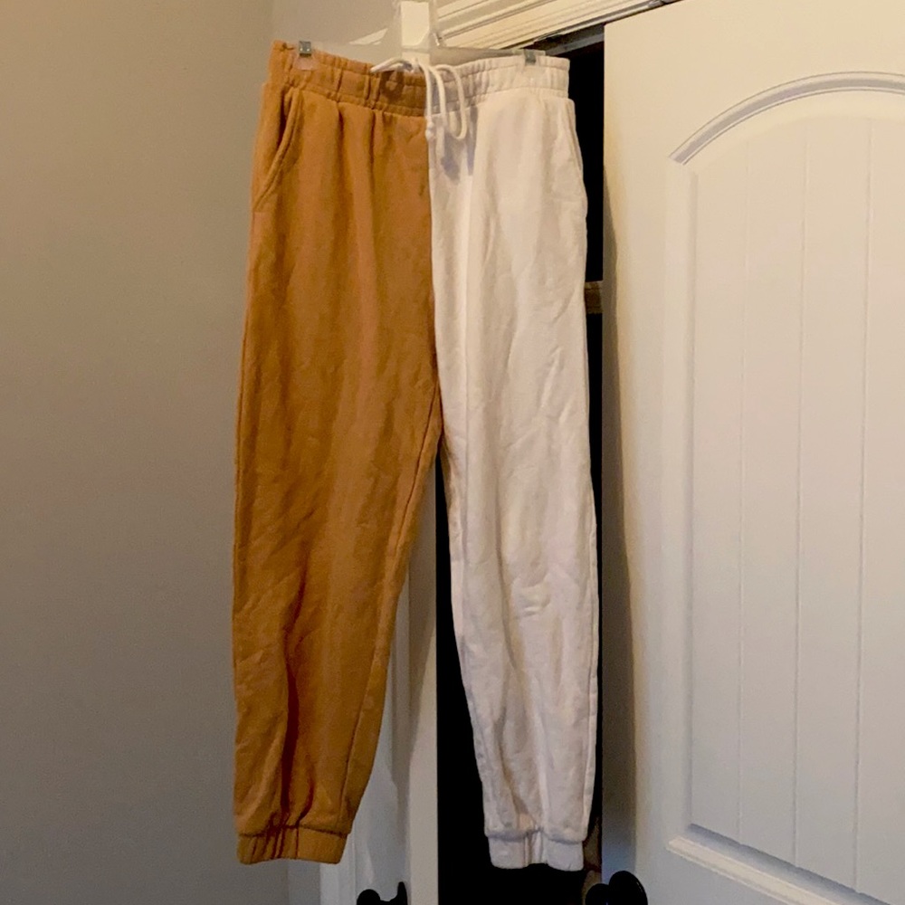 Two tone jogger sweatpants (Forever 21)
